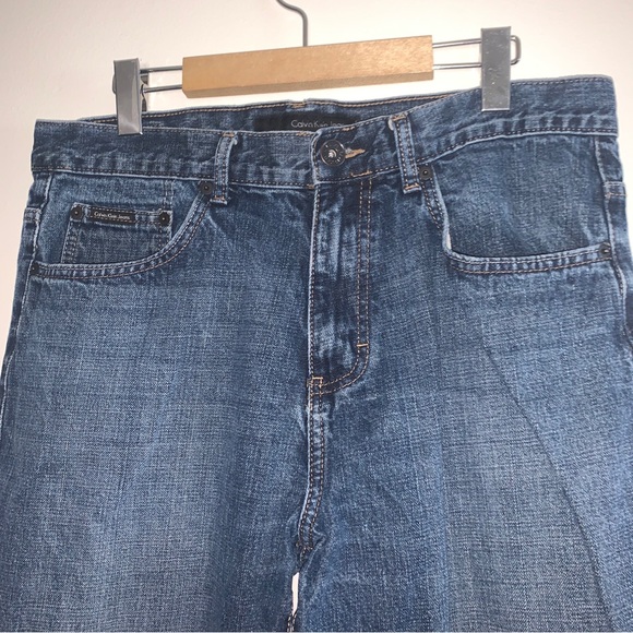 Calvin Klein Men's Relaxed Straight Fit Med Wash Jeans Size 34x31 - Picture 4 of 8